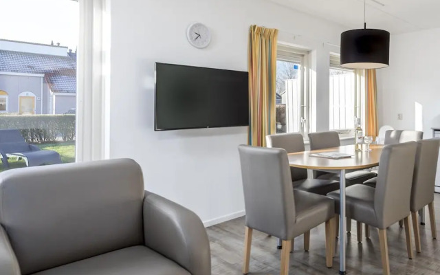Child-friendly Bungalow, 500 m From the Beach