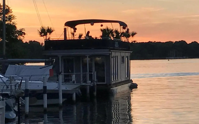 Hausboot DeLuxe