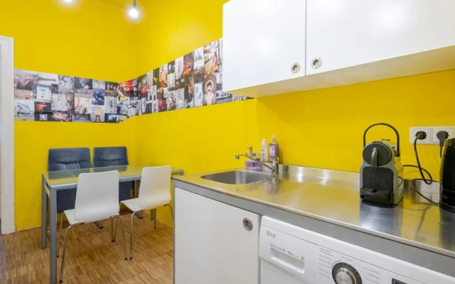 Nap Club - stylish flat in lively neighborhood