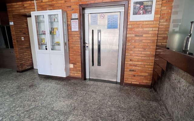Manos Hotel Flat 118