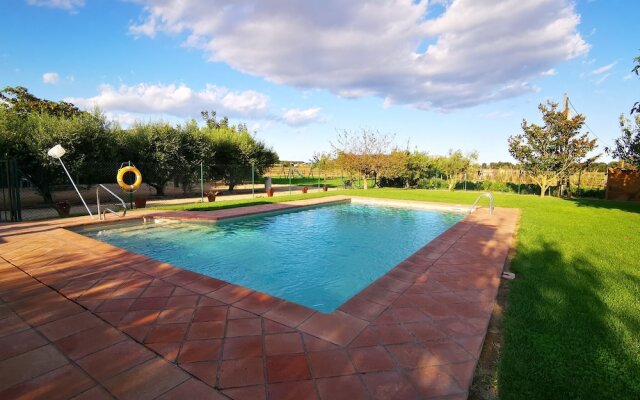 Pleasant Holiday Home in Gerona With Swimming Pool