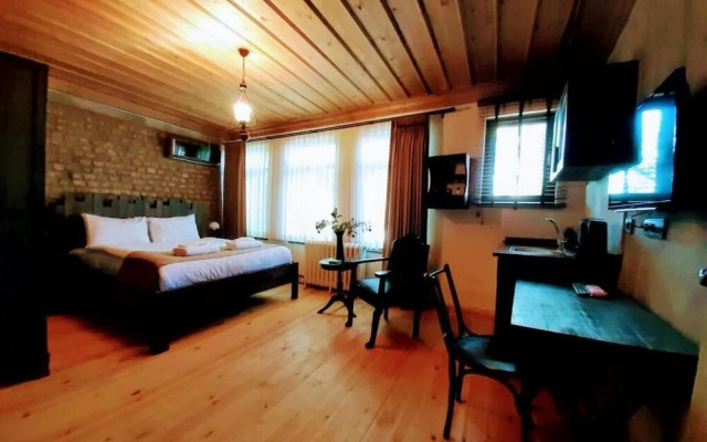 Maria Balat Hotel