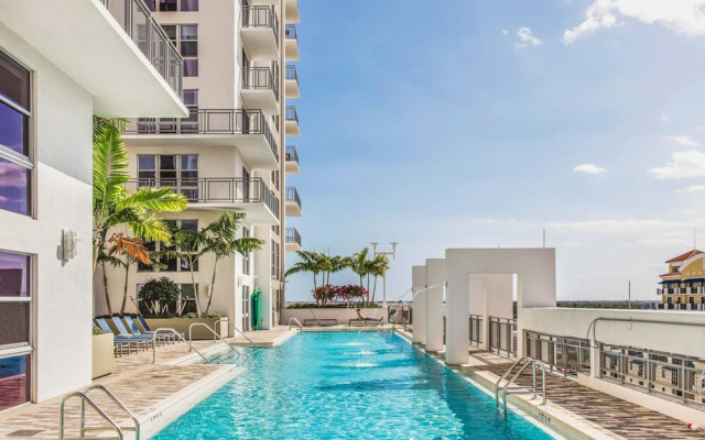 Chic Apartments in the heart of Dadeland