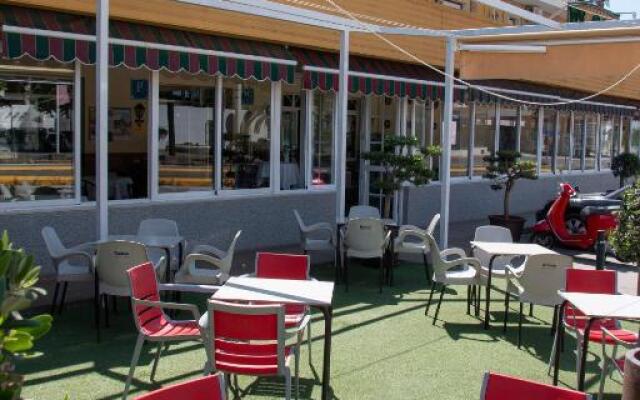 Hostal Restaurante el Cary