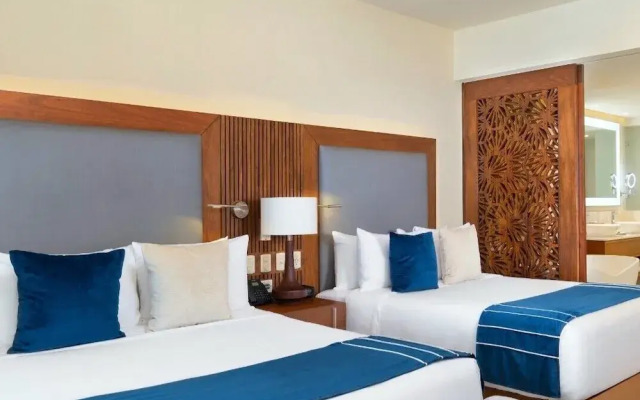 Villa La Valencia Beach Resort&Spa Cabos