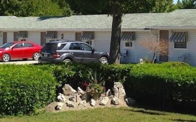 Cedar Vista Motel