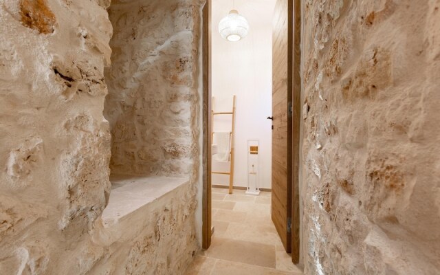 3474 Trulli Dafani by Perle di Puglia