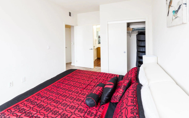 Heaven on Hollywood Furnished Apts - Vine