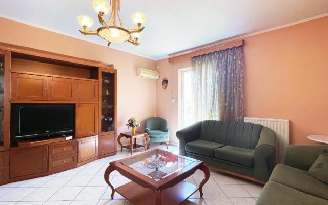 WSD Luxury Cozy 2BD Apt with study & City View Balcony