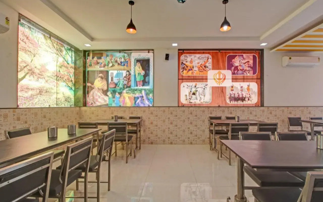 Oyo Flagship 807964 Kavish Residency