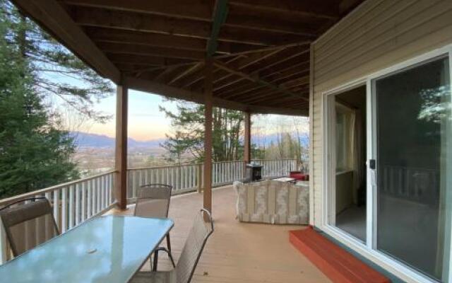Mountain View Two Bedroom Suite