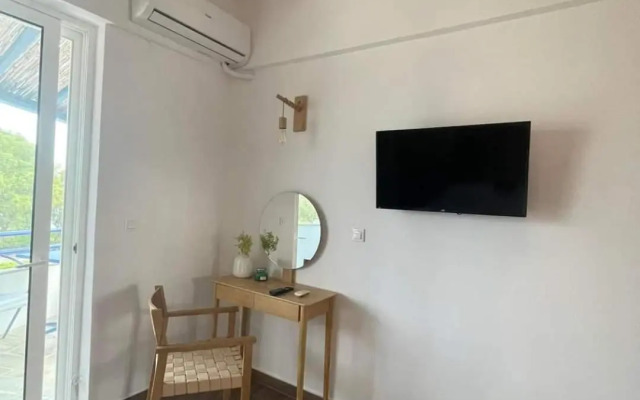 Gennadi Beach Apartments