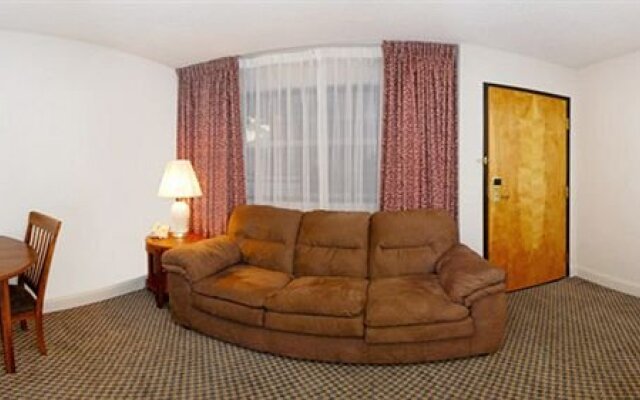 Clarion Hotel & Convention Center - Atlantic City West -