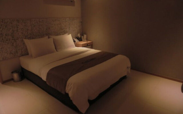 Galaxy Hotel