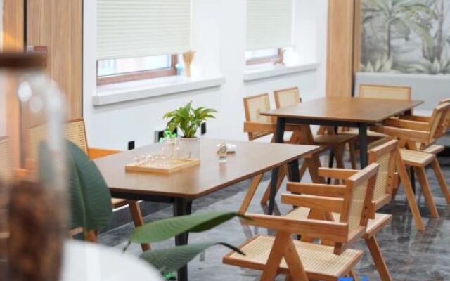 Yamei Hotel (Liaoning Provincial People's Hospital Store)