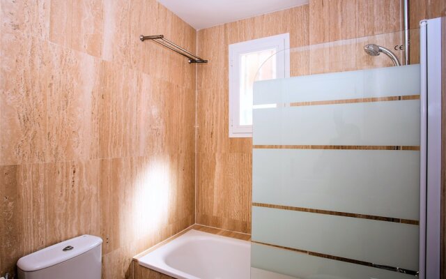 Frontline Golf and Sea views, 2 Bed JC6