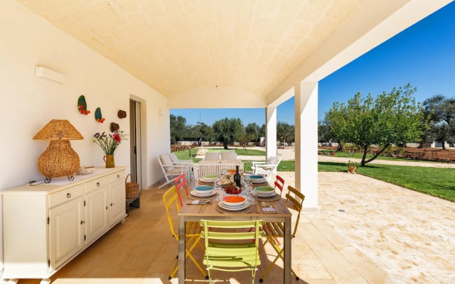 3360 Trulli Pangi by Perle di Puglia