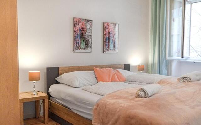 Charming Apt - ideal for Longstays
