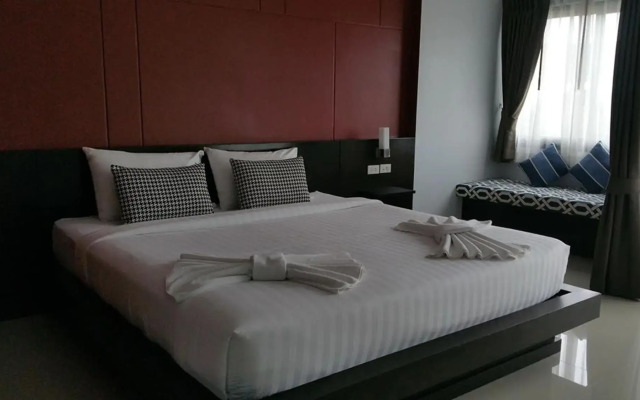 Phuket Airport Place