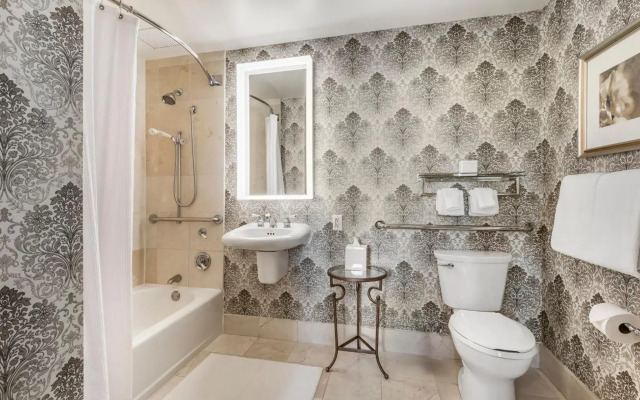 Omni Shoreham Hotel