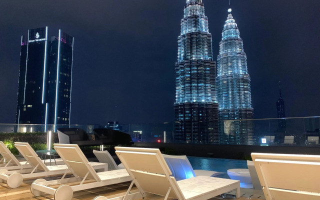 Super Star Suite 5min KLCC Netflix 1cp