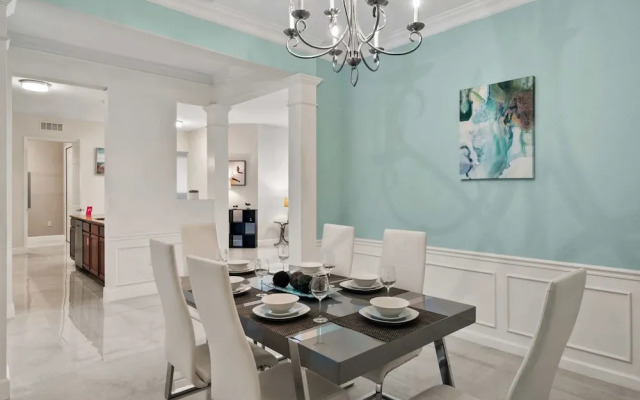 4804 Cayview Avenue #401