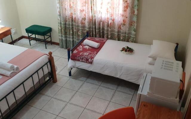 Ebenezer Guesthouse Bluewater Bay