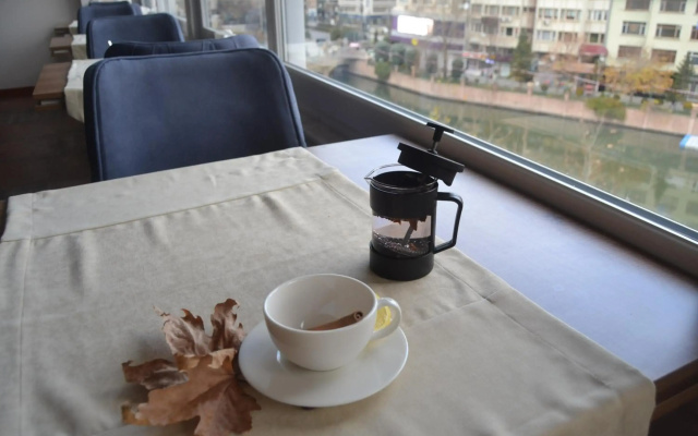 Manzara Otel