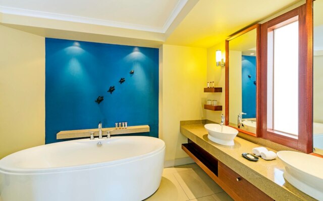 Sheraton Fiji Golf & Beach Resort