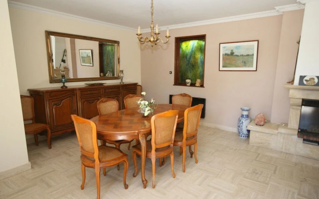 Detached Villa With Private Pool Near the Atlantic Ocean