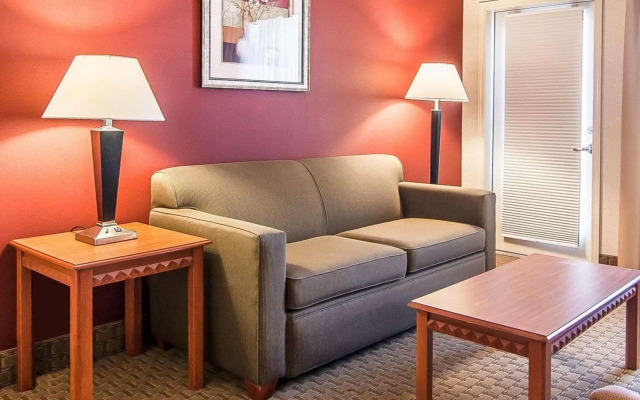 Comfort Suites Redmond Airport