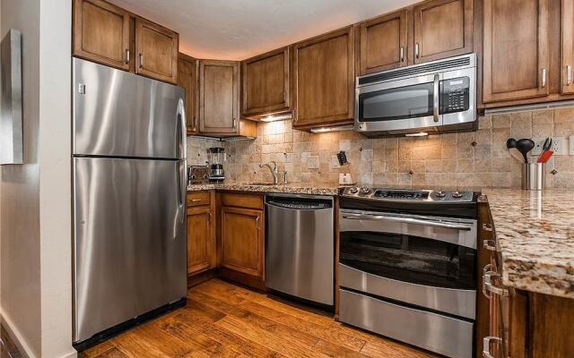 Terracehouse 82 - 2 Bedrooms Condo