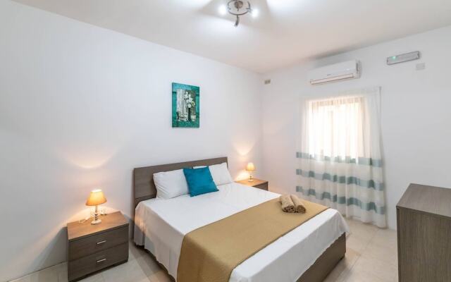 Miris Cosy 3 Bedroom Maisonette-near Marsaskala Seafront