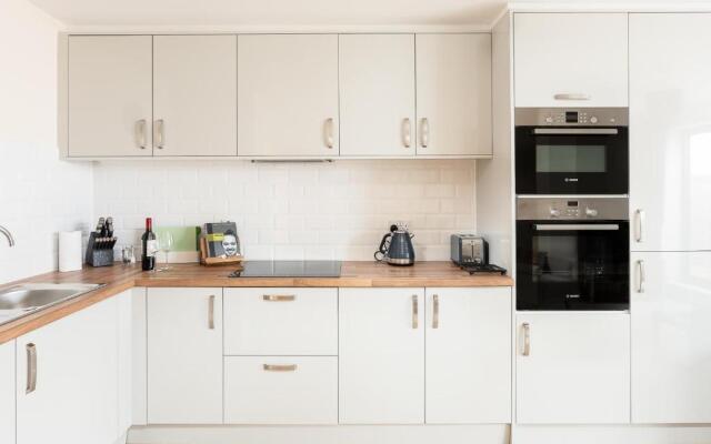 Stylish Modern City Centre Apartment