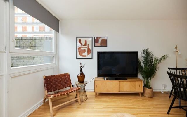 The Kennington Park Crib - Lovely 2bdr Flat With Garden