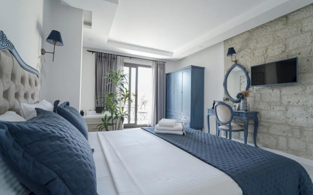 Voger Alaçatı Family