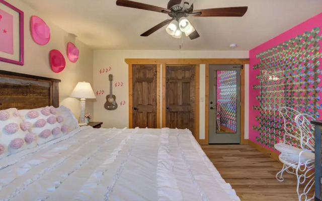 Luna Bear Lodge