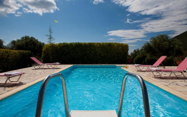 Pantheon & Danae Luxury Villas