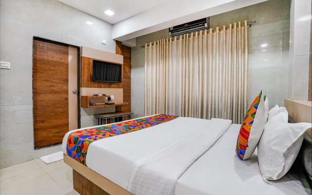 FabHotel White Gold