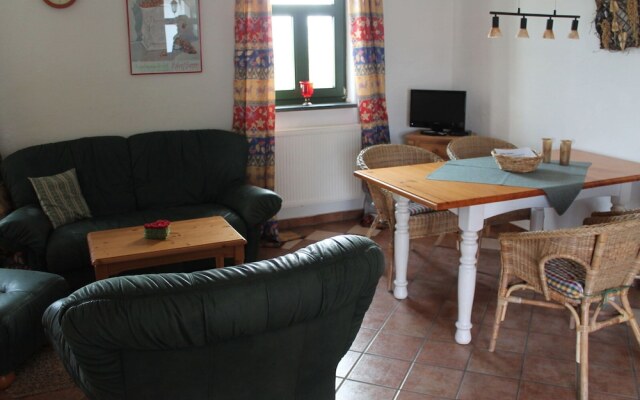 Wohnung in Dargun mit Pool und Streichelzoo