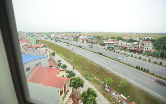Family Airport Hotel