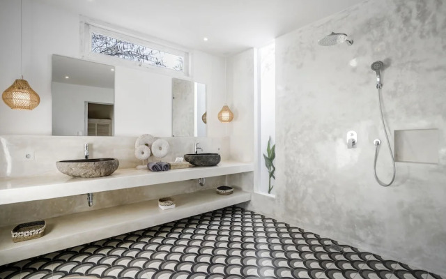 Villa Surga Julie by Alfred in Bali