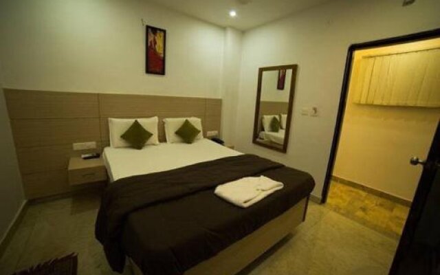 Hotel Sri Aditya Inn
