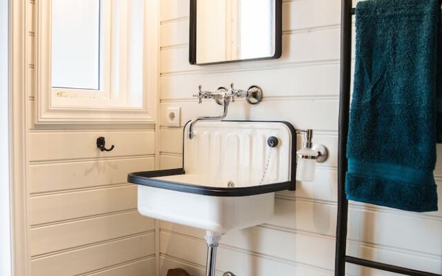 Gullfoss & Geysir Luxury Cabin