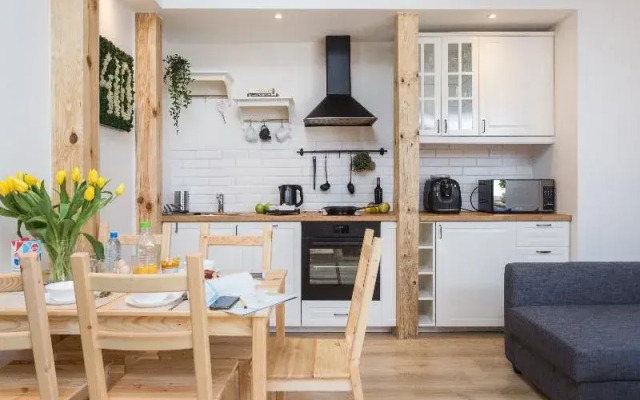 InPoint Main Square Apartment