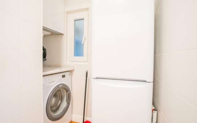 Principe Real Charming and Modern Apartment