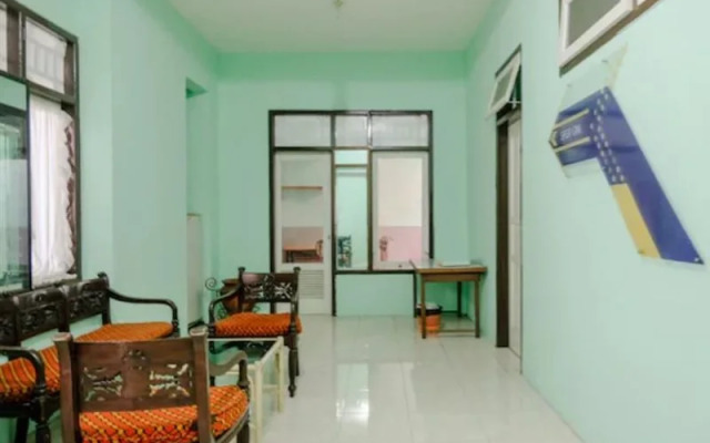 SPOT ON 2046 Villa Hardi