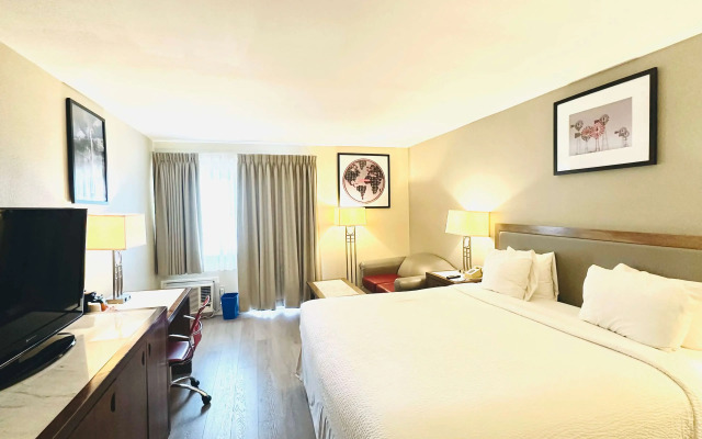 Ramada Plaza by Wyndham Garden Grove/Anaheim South
