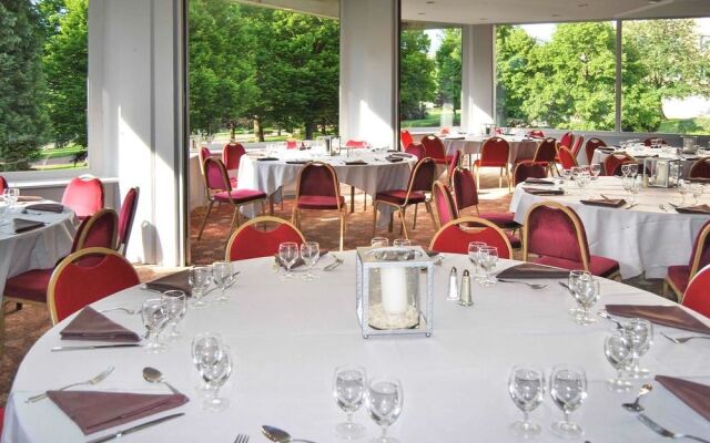 Mercure Saint Etienne Parc de LEurope