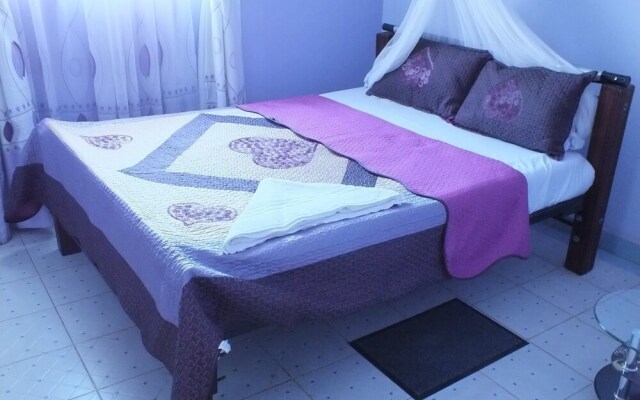 Alcazar  Hotel